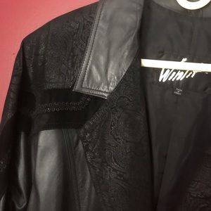 🌟HOST PICK🌟Danier Leather Ladies Leather Jacket